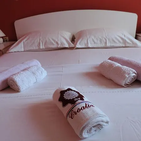 & Old Town Pag Pensionat Pag Town