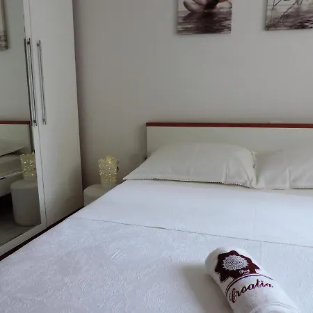 & Old Town Pag Pensionat 3*