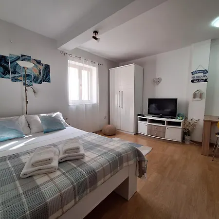 Pensionat & Old Town Pag Pag Town