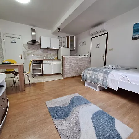 & Old Town Pag 3* Pag Town