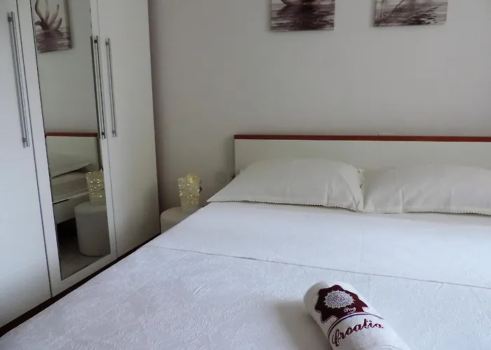 & Old Town Pag Gasthof 3*