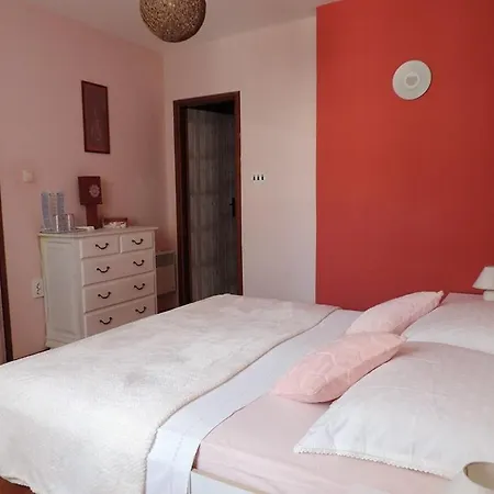 & Old Town Pag Pag Town