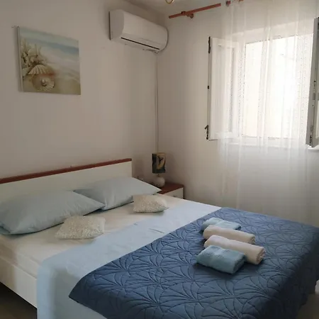 Guest house & Old Town Pag Pag Town