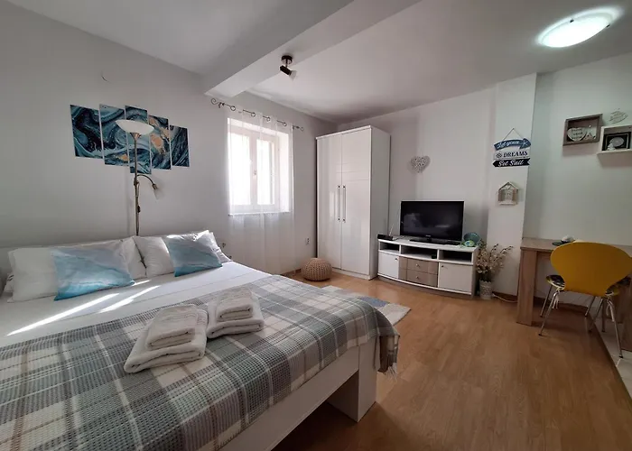 Gostinjska kuća & Old Town Pag Pag Town