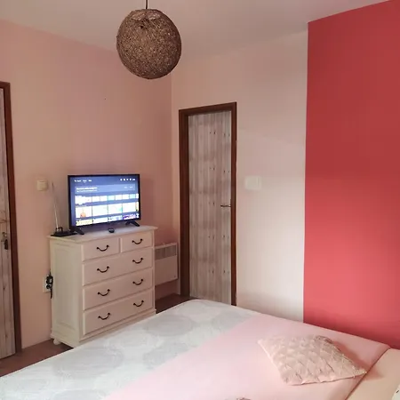 Konukevi & Old Town Pag Pag Town